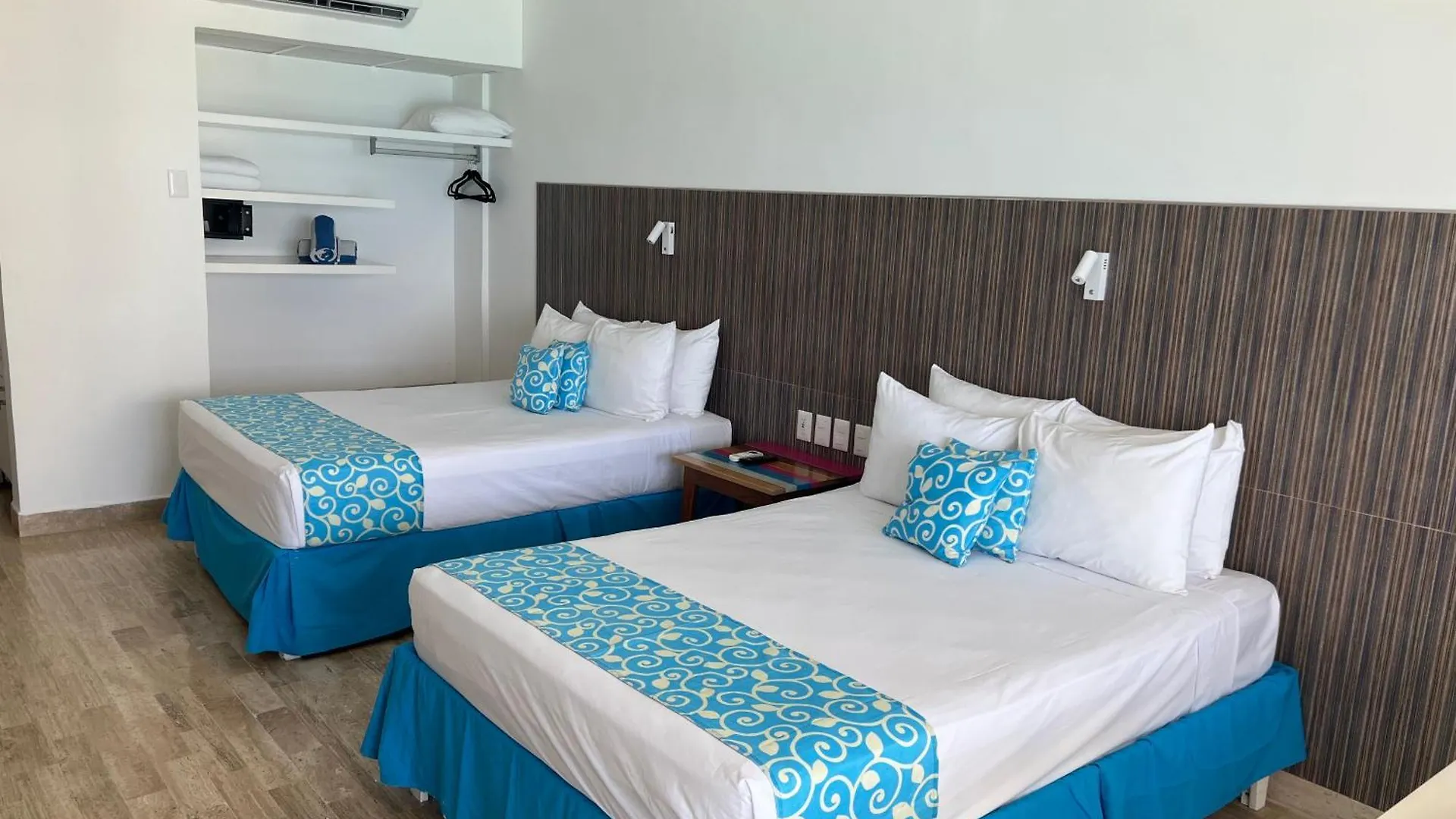 Ova Apartments Cancún 0*,