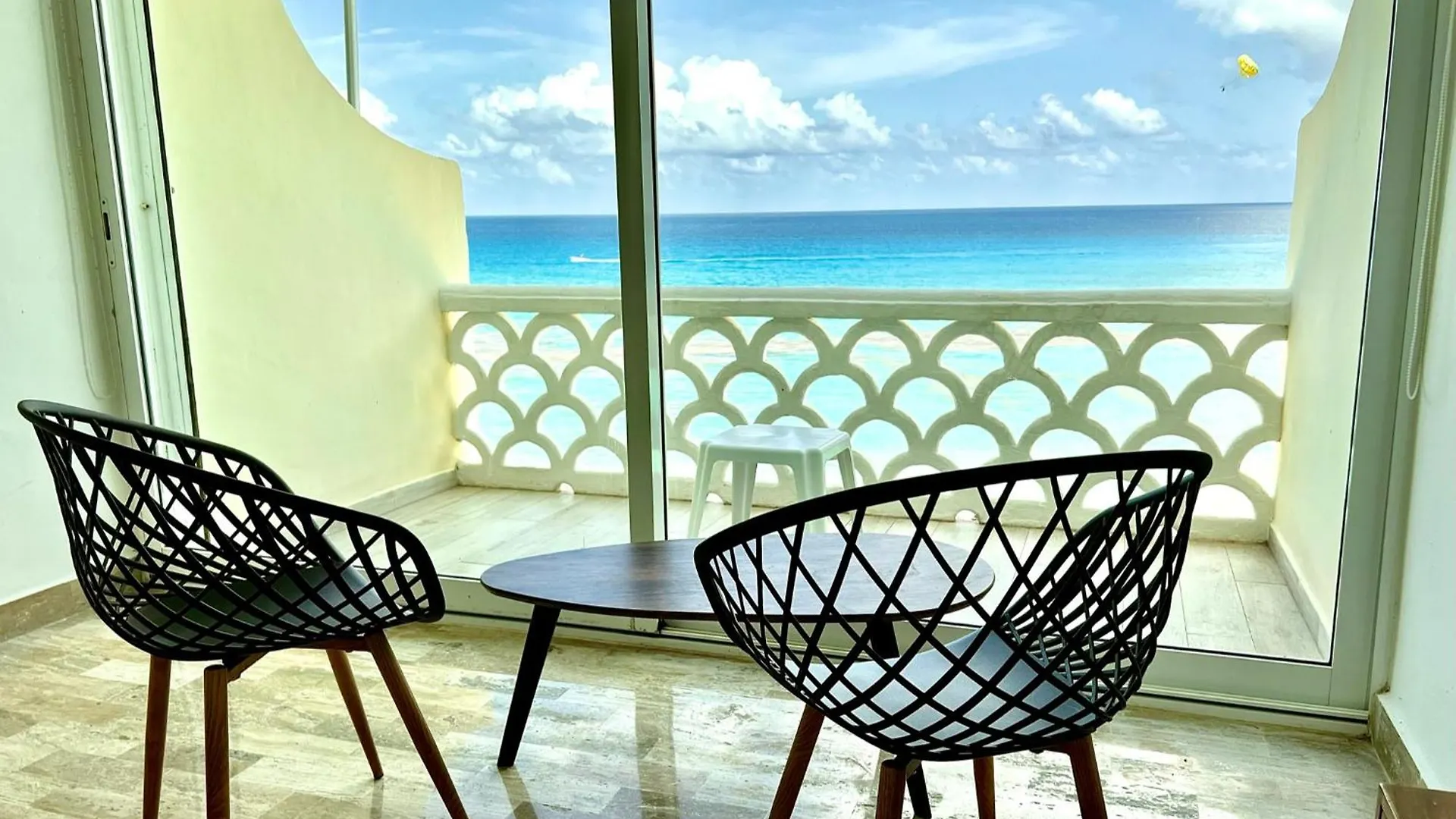 Ova Apartments Cancún 0*,  México