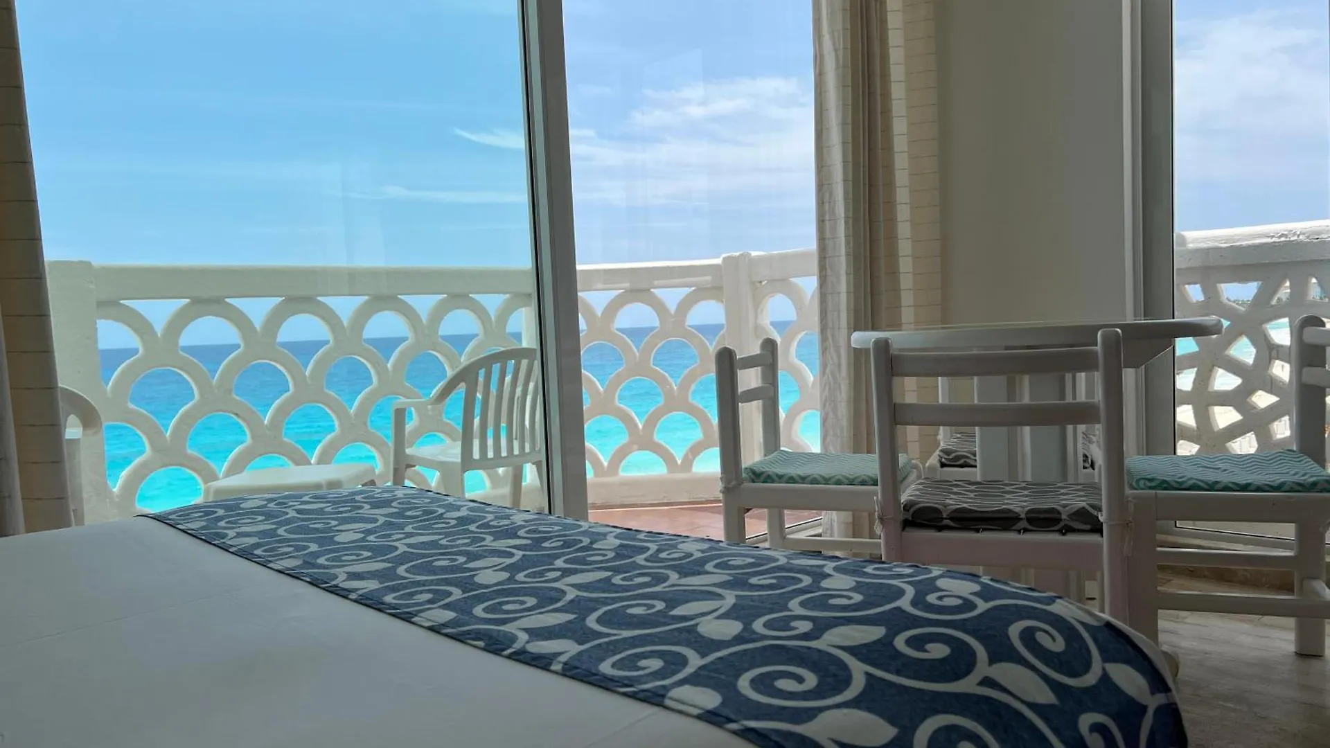 Ova Apartments Cancún