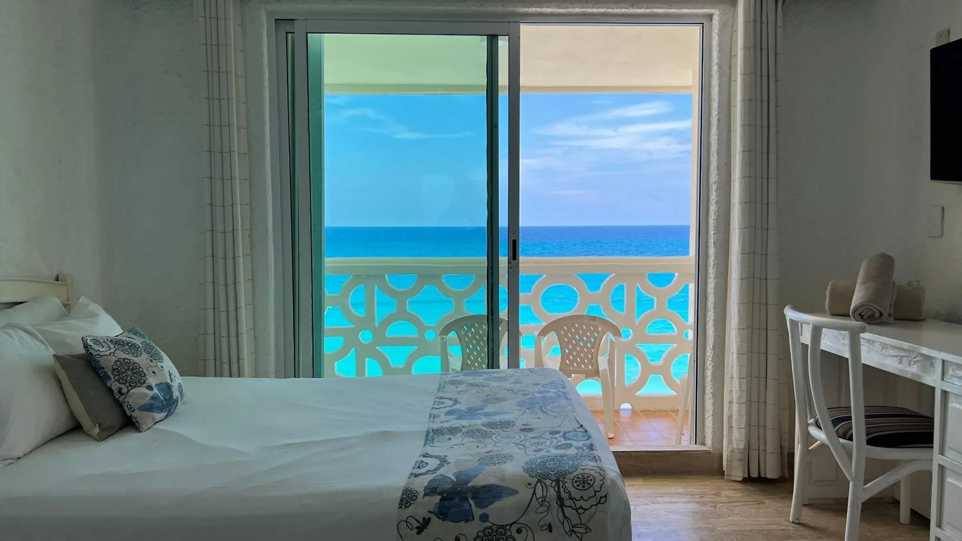 Ova Apartments Cancún