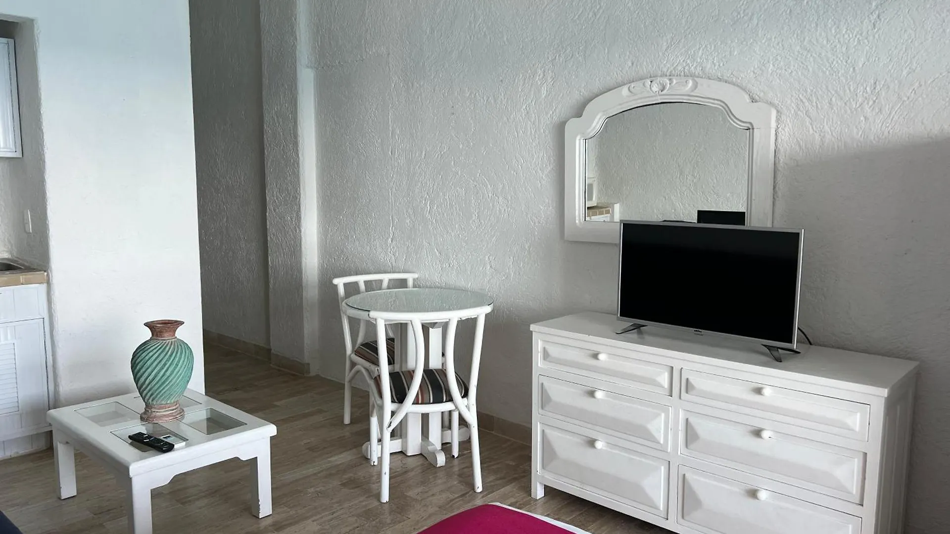 Ova Apartments Cancún 0*,