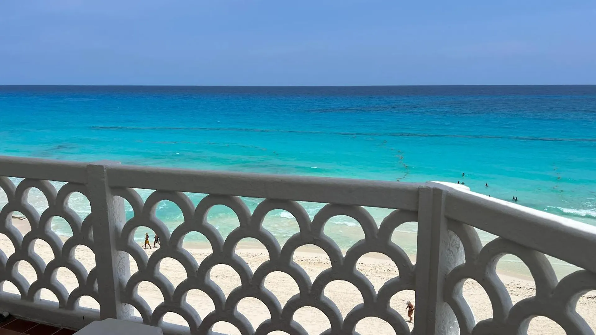 Ova Apartments Cancún