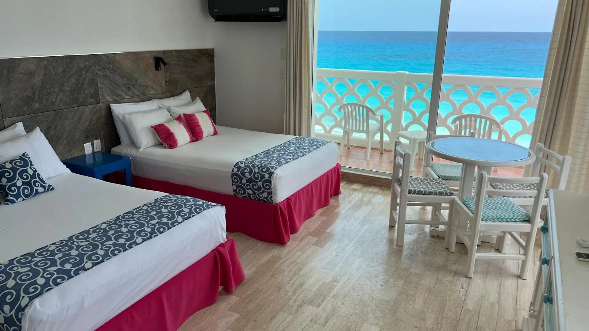 Ova Apartments Cancún